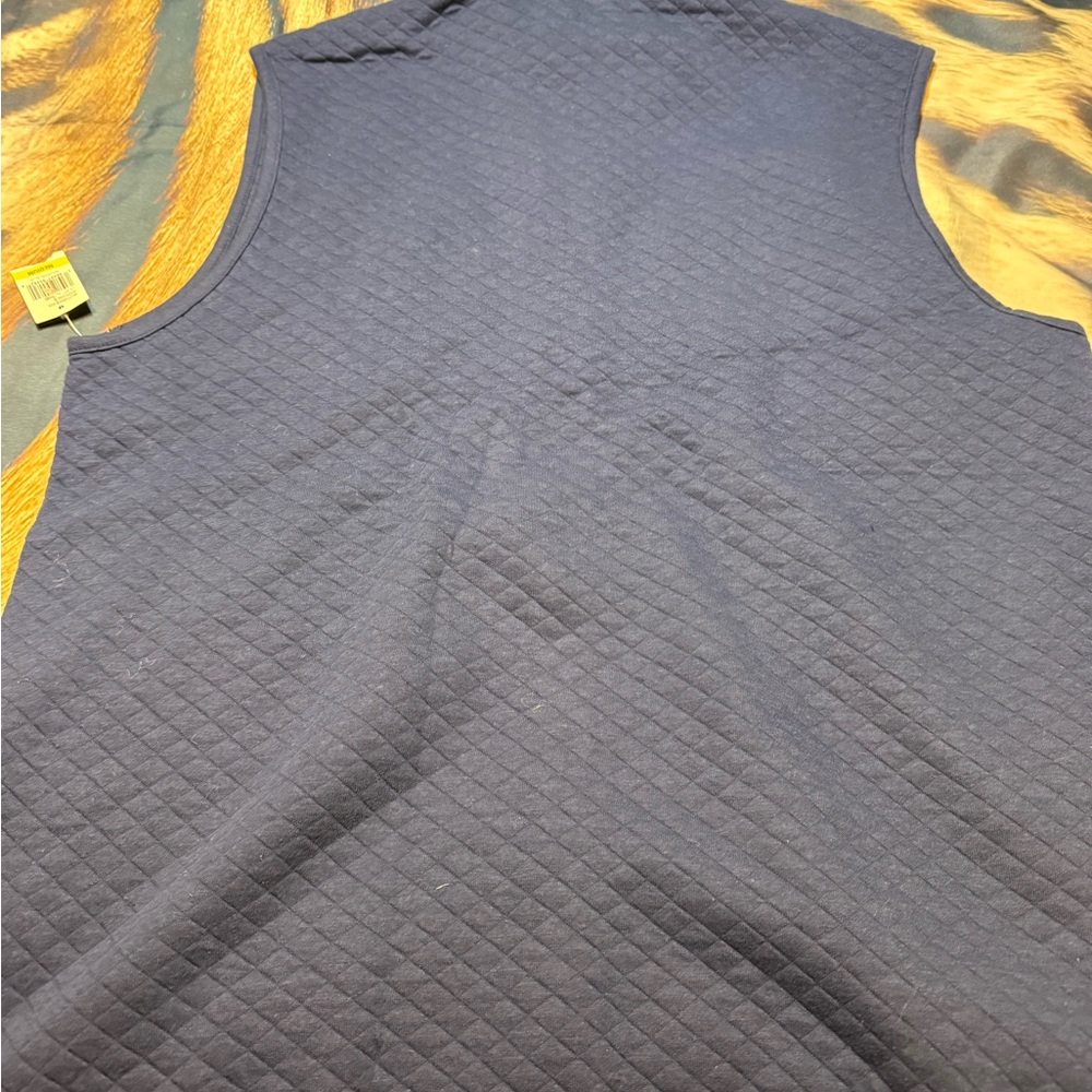Izod Quilted Dark Blue vest - Picture 3 of 5